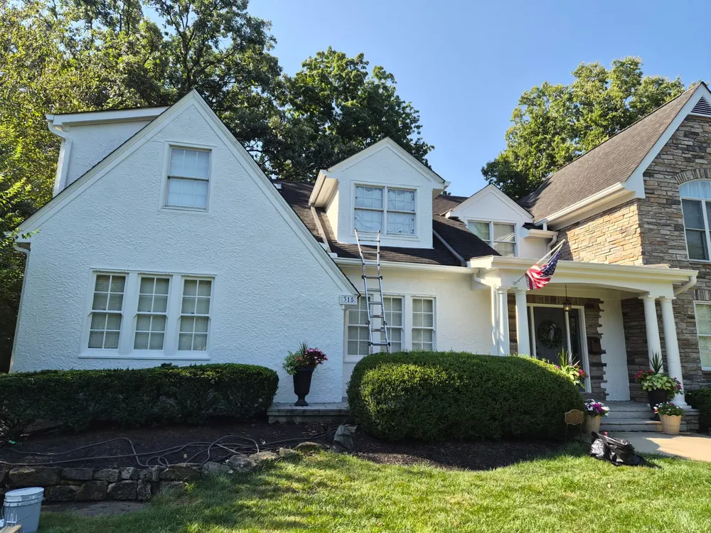 Cincinnati home exterior painted by Pronto Painting